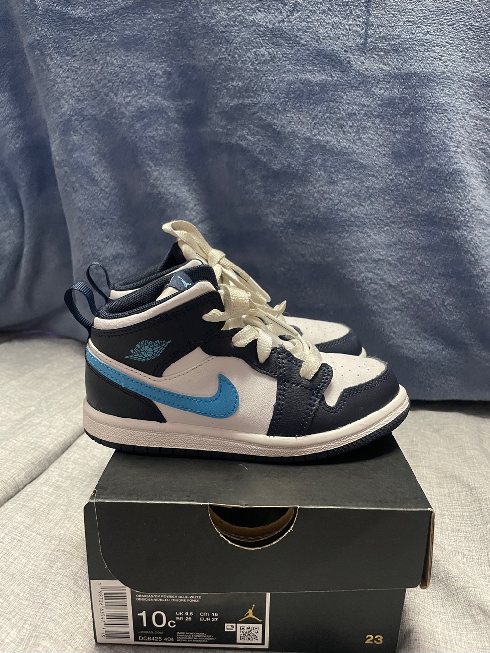 Jordan Kids' Mid White/Navy/Light Blue Sneakers - Picture 2 of 6